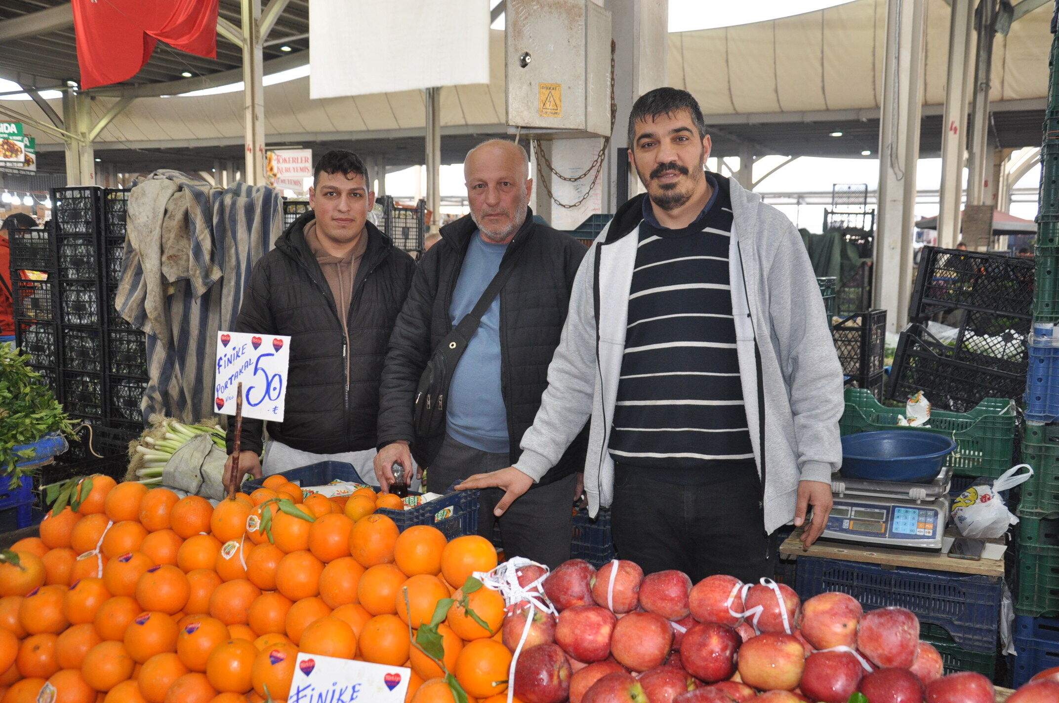 Sali̇hli̇ Pazar Yeri̇ Esnaf (1)