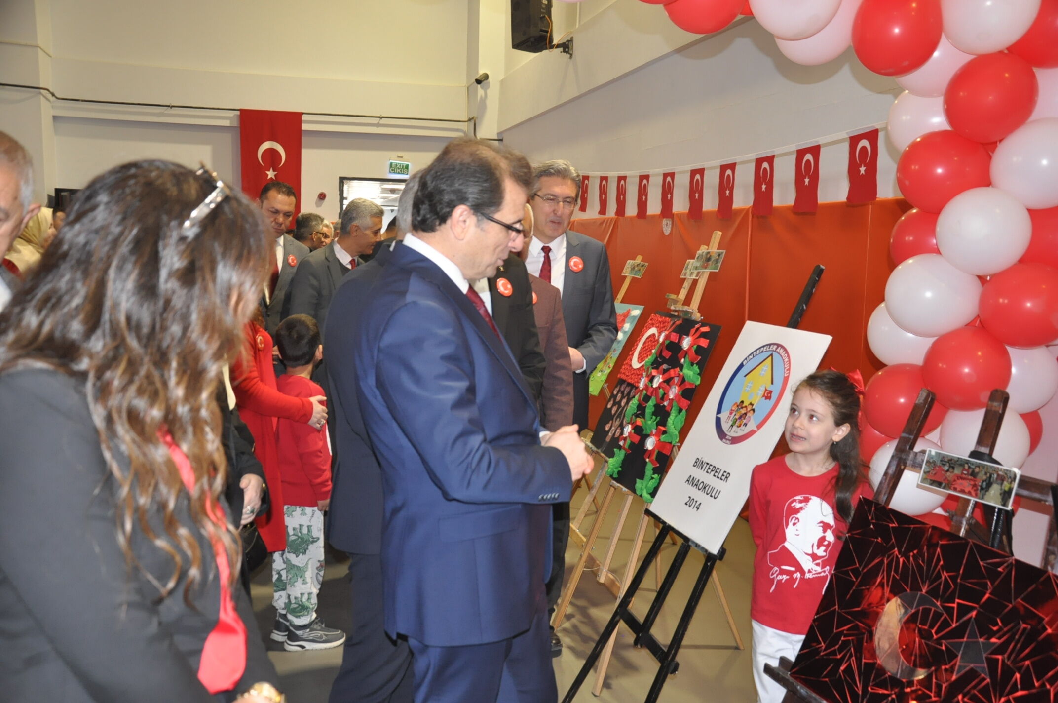Salihlide Anaokulu Ogrencilerinden Bayrak Sergisi (8)