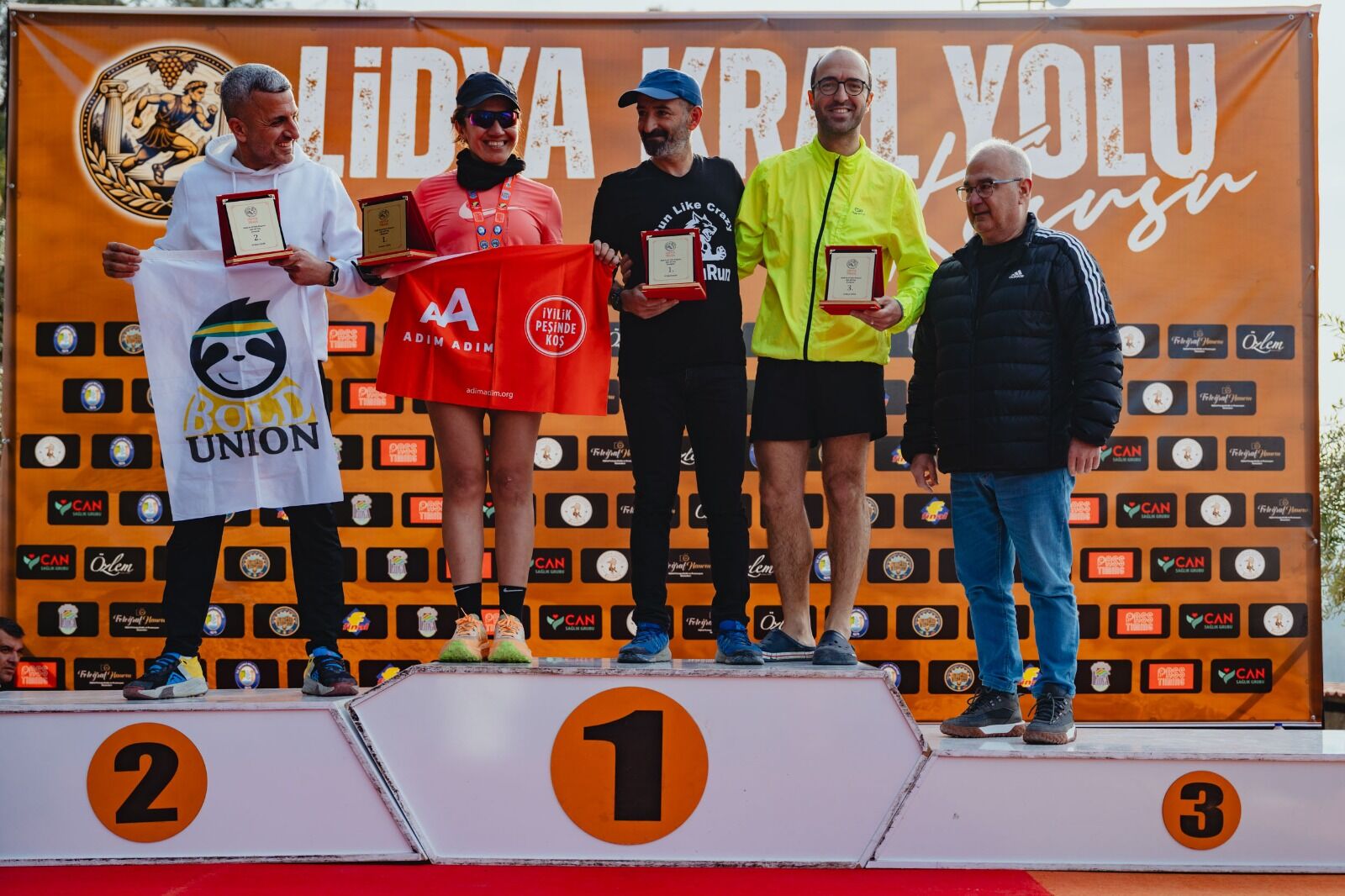 Salihli’de Spor Ve Tarih Iç Içe Lidya Kral Yolu Trail 600’Ü Aşkın Sporcuyu Ağırladı! (15)