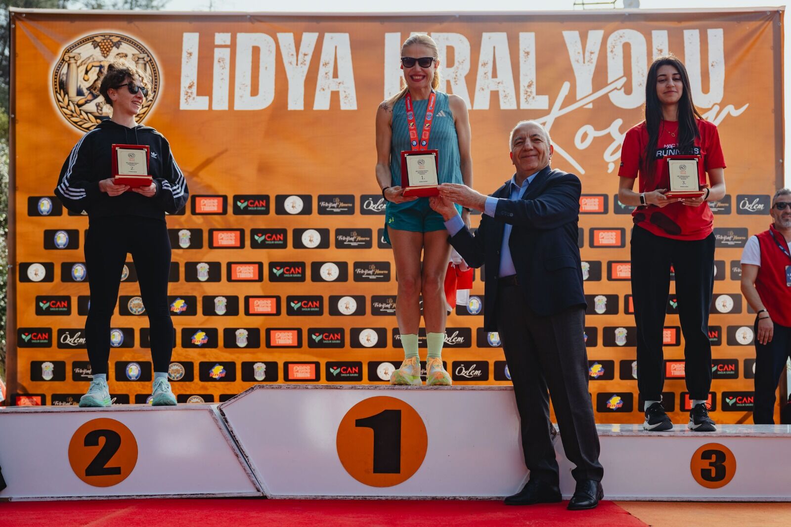 Salihli’de Spor Ve Tarih Iç Içe Lidya Kral Yolu Trail 600’Ü Aşkın Sporcuyu Ağırladı! (8)