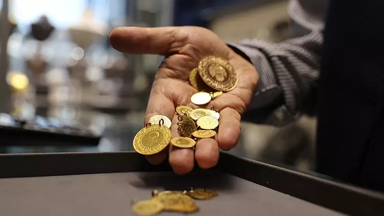 Savaş Piyasaları Fena Vurdu! Salihli’de Altın Haftaya Zirveden Başladı
