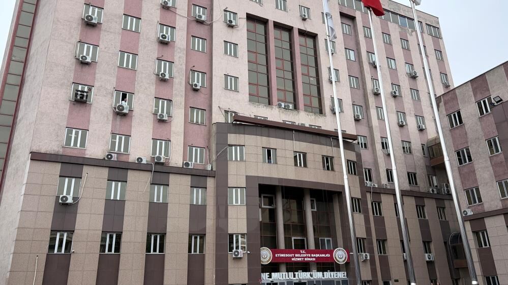 Supheli Islemler Savciligi Harekete Gecirdi Etimesgut Belediyesinden 4 Gozalti (4)