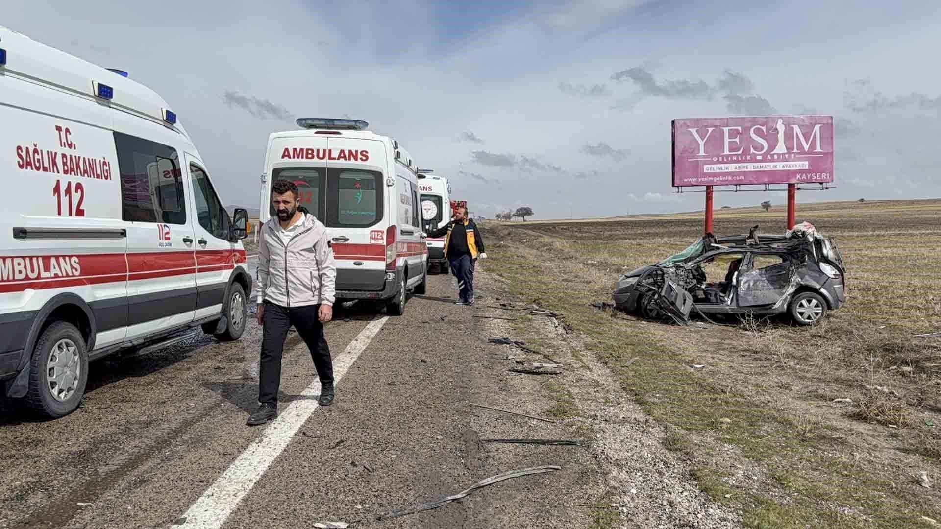 Tira Arkadan Carpan Otomobil Hurdaya Dondu 1 Olu 3 Yarali (2)