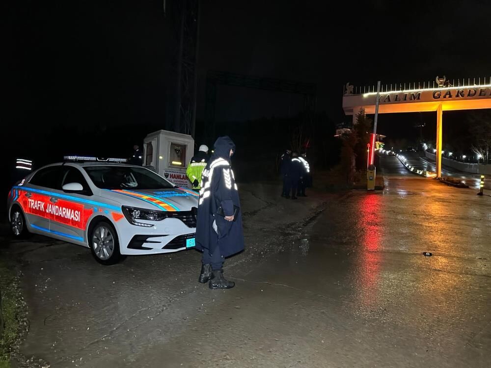 Usak Belediye Baskani Ozkan Yalima Rusvet Operasyonu Otel Ve Eglence Mekanlarinda Aram (3)