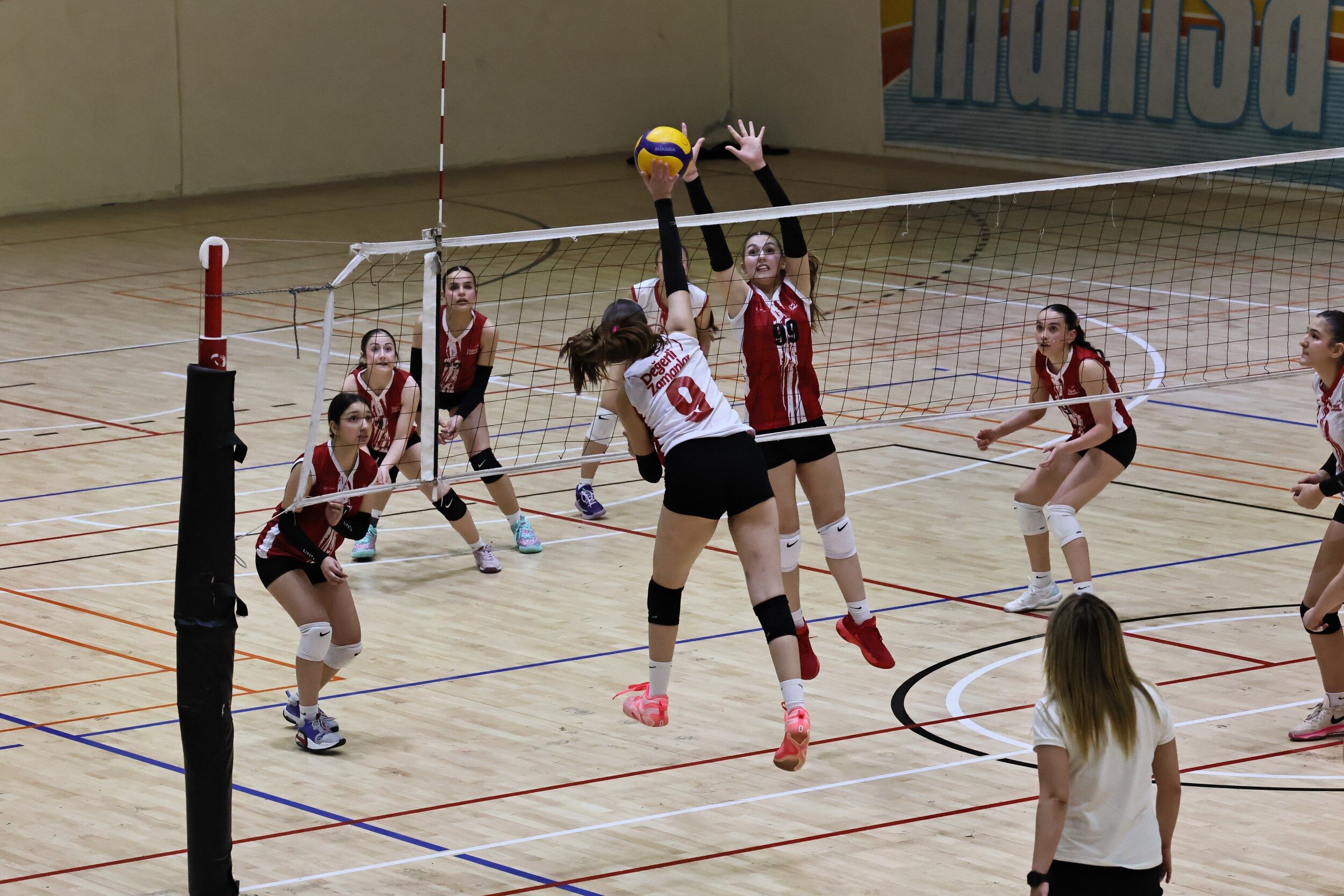 1 B8 A8125 2500X1667