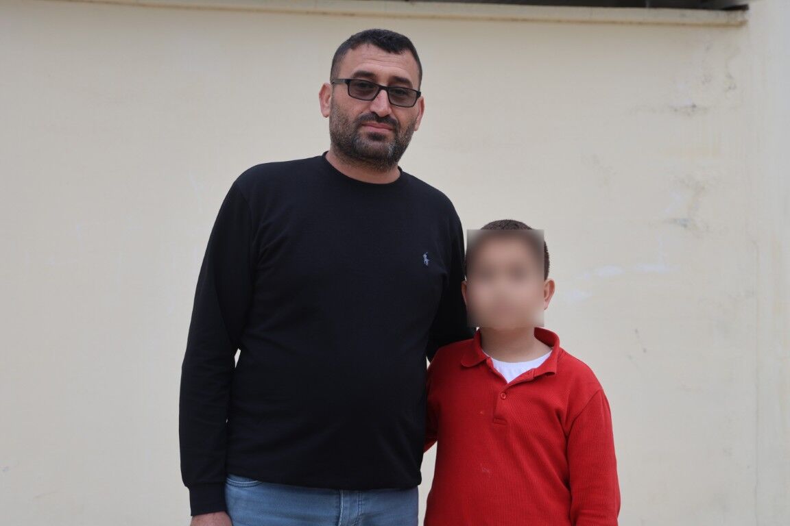 11 Yasindaki Cocuga Mafya Dizisi Korkusu Okul Yolunda Oyuncak Silahli Gasp (4) (Orta)