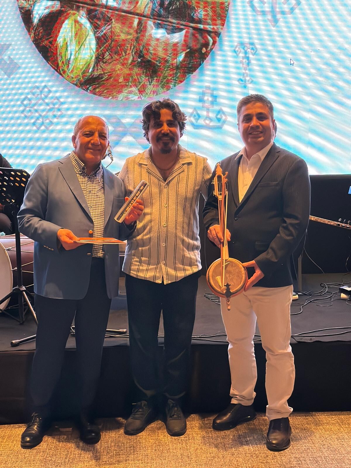 430667C3 5E3F 4C2C 810B Def14330Bc91