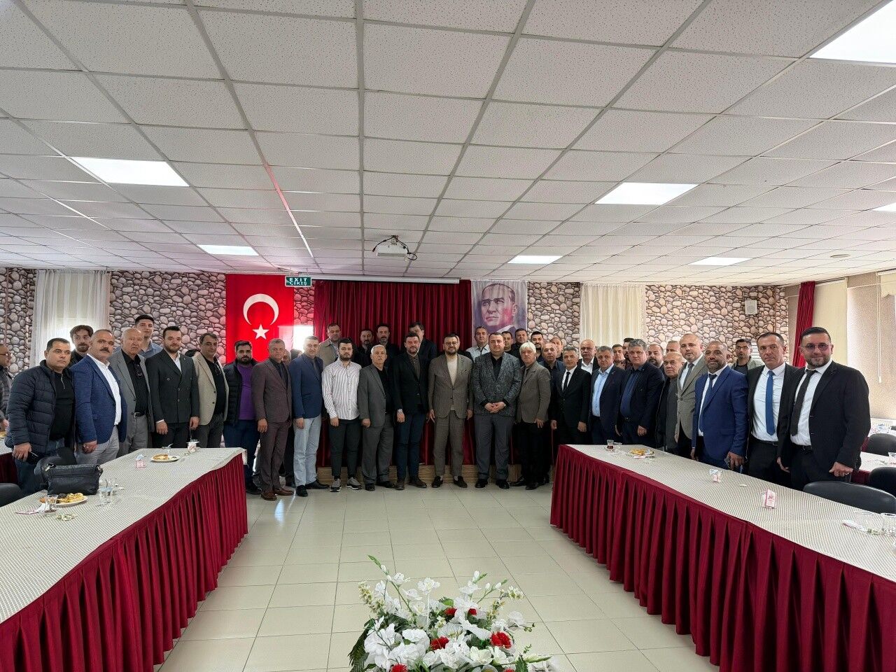 675646520 122166612662933940 6296110789471447994 N