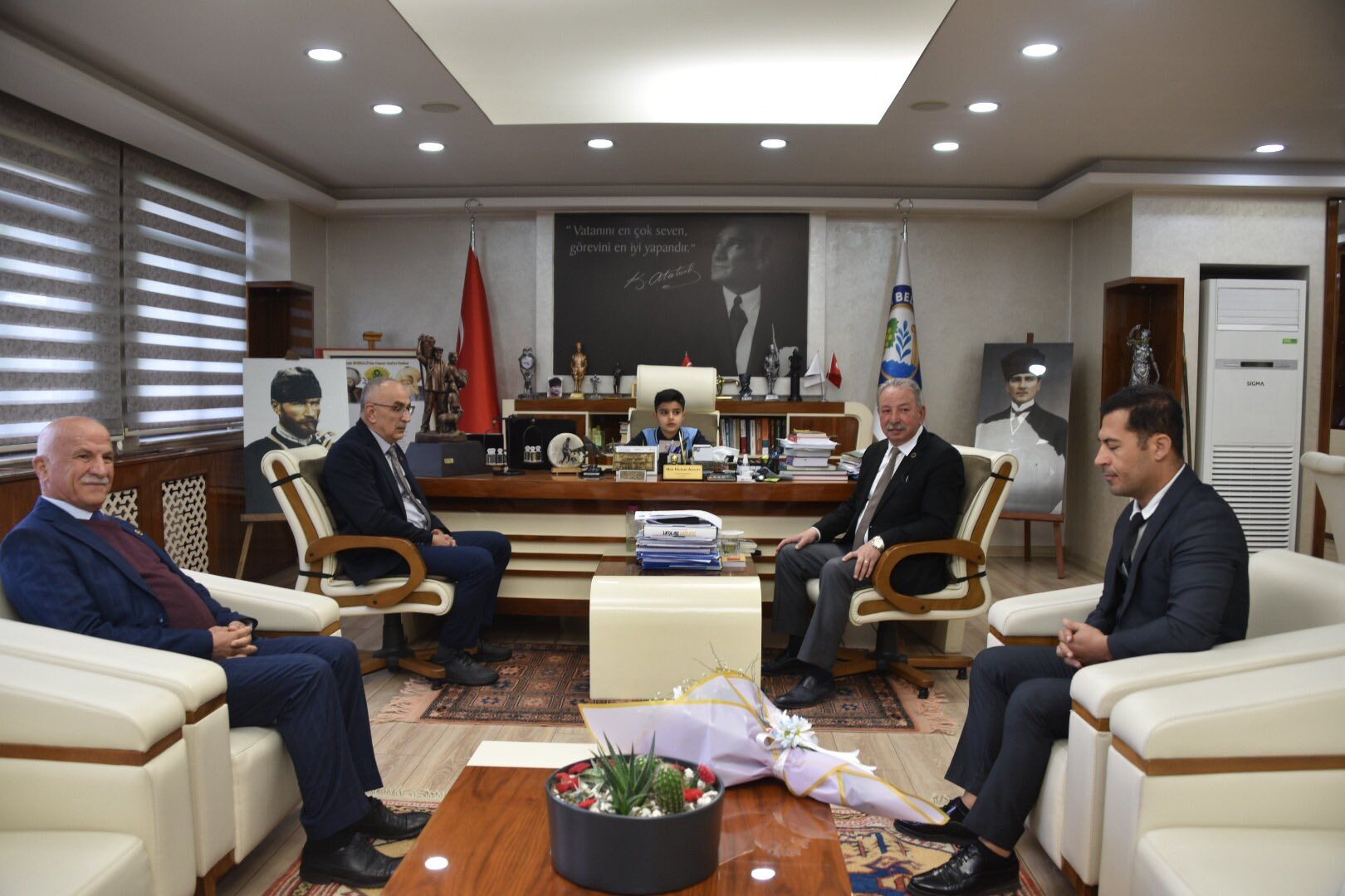 677959776 27249243701346042 201813941552314799 N