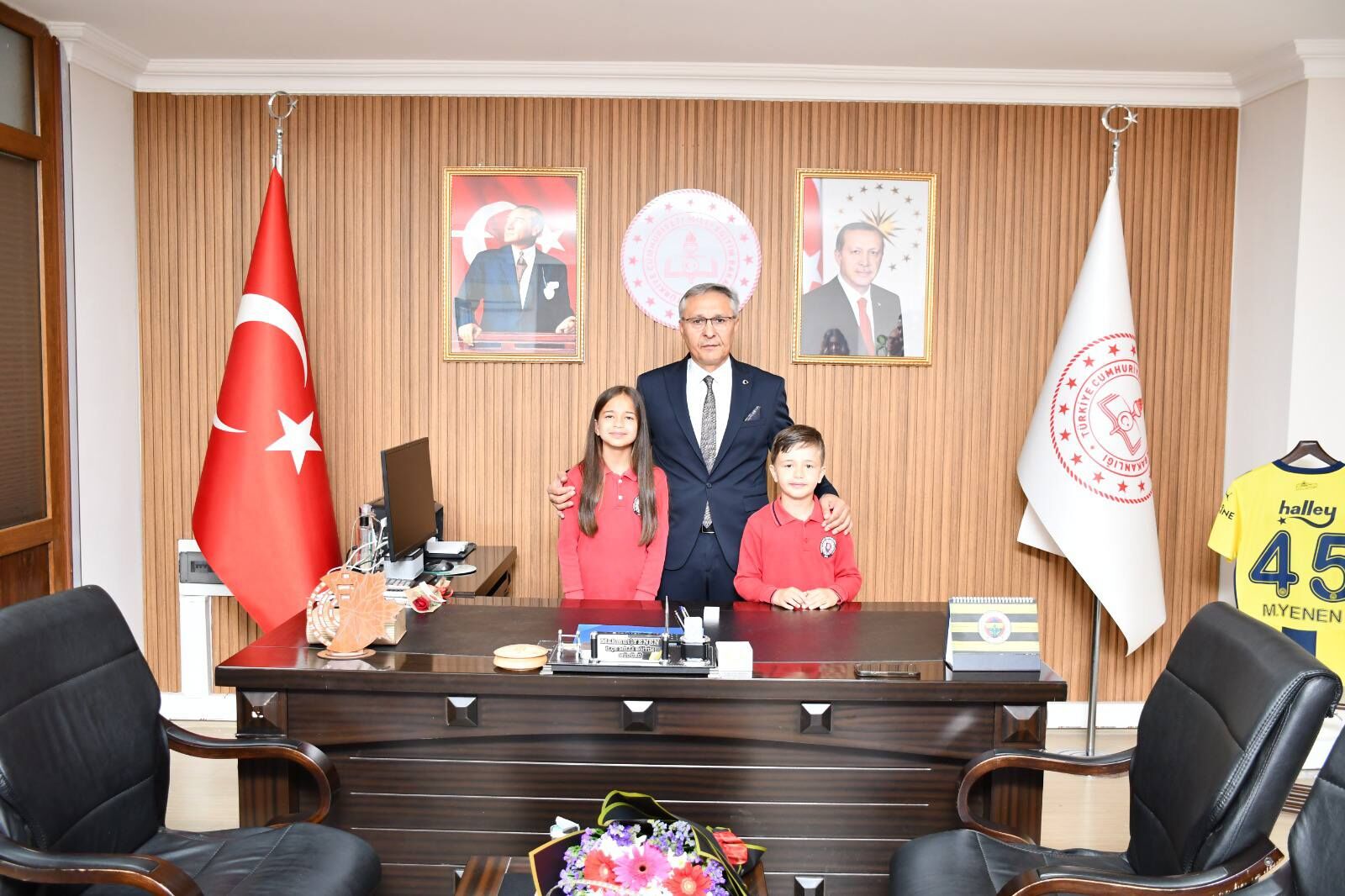 679987960 1261150036191763 3593938306280885518 N