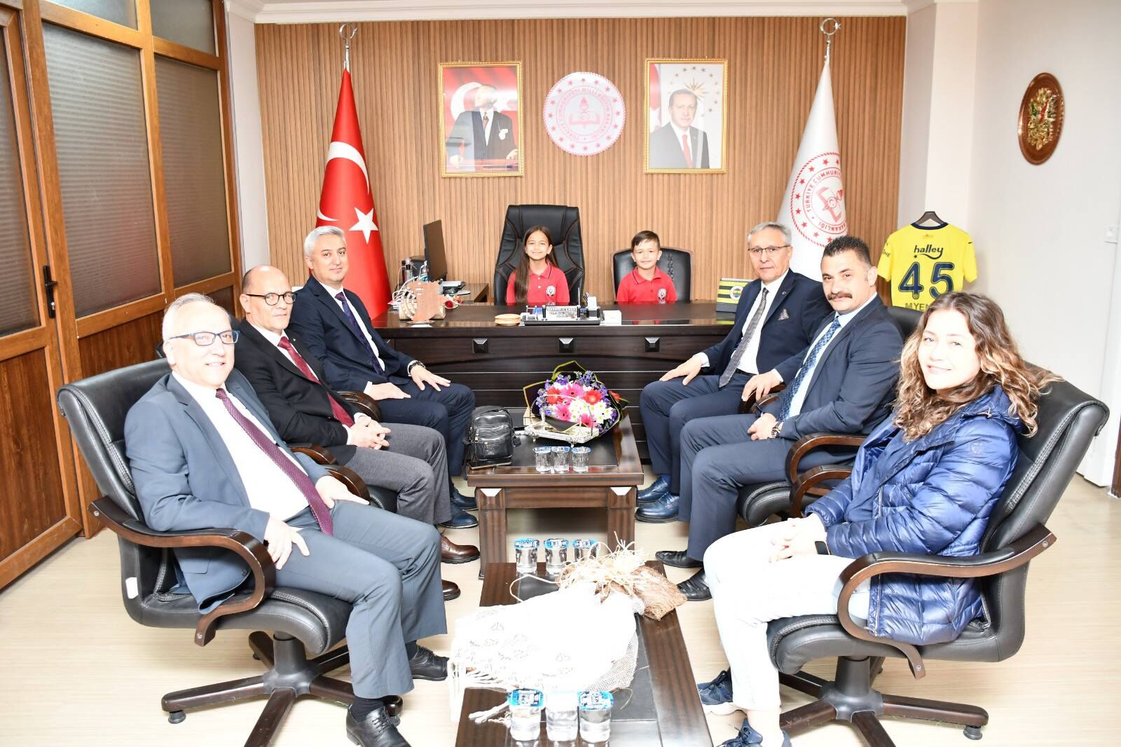 680587376 1261149916191775 8923492987697860072 N