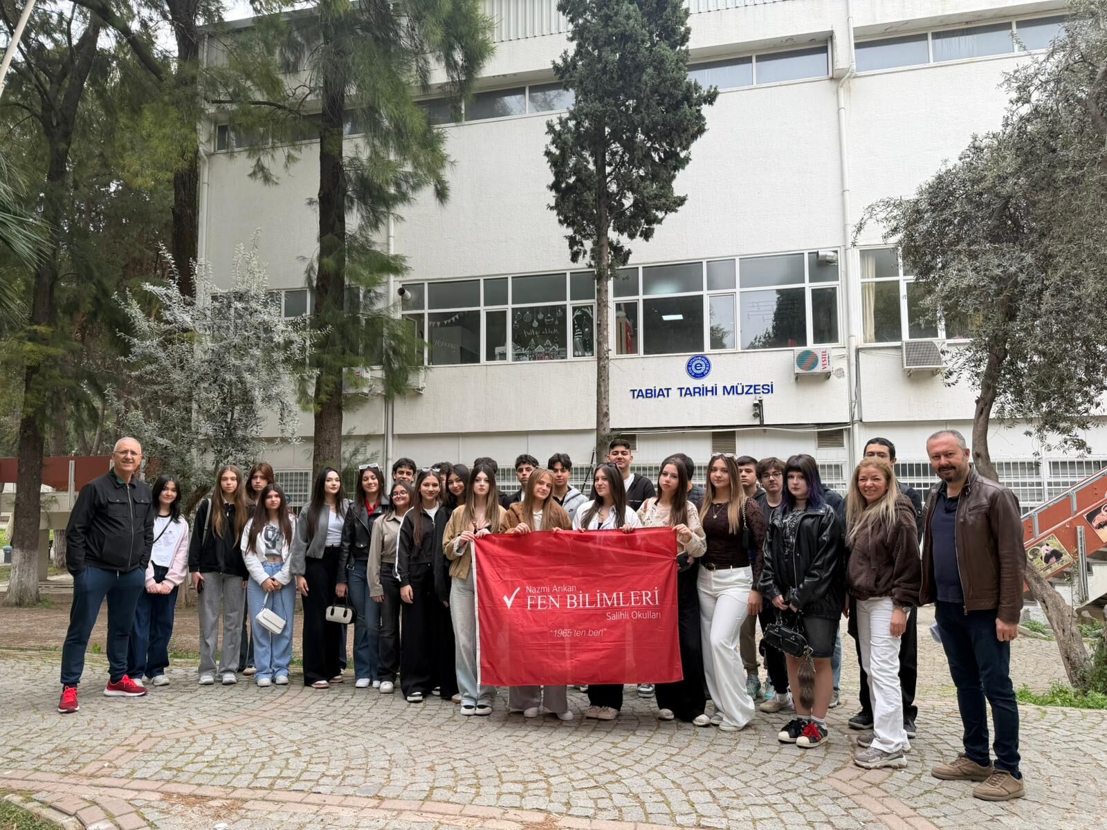 A7B760D6 D582 422B Afa0 5Ab7D9197E45