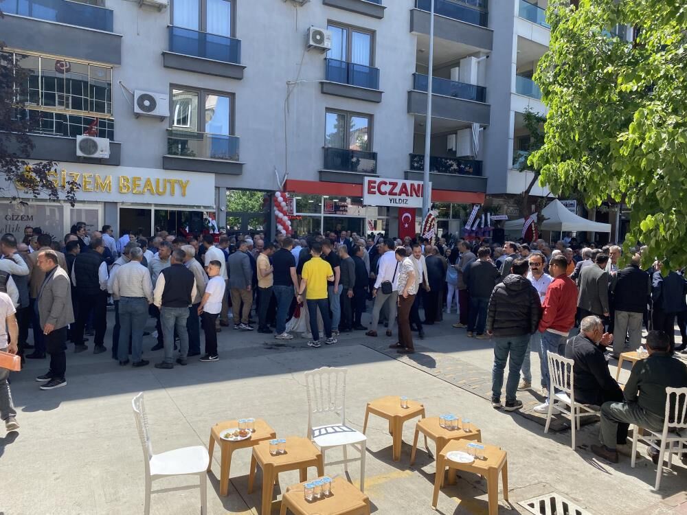 Alaşehir Eczane Açılış (3)