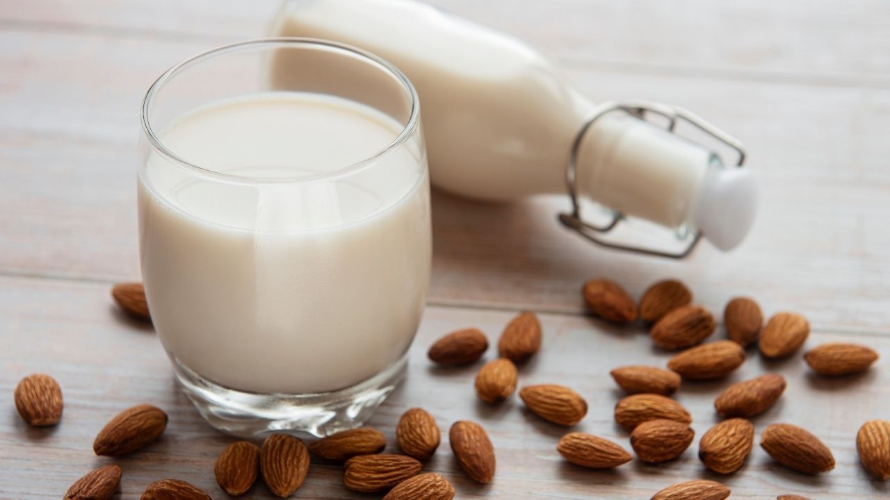 Badem Sütü Nedir (1)