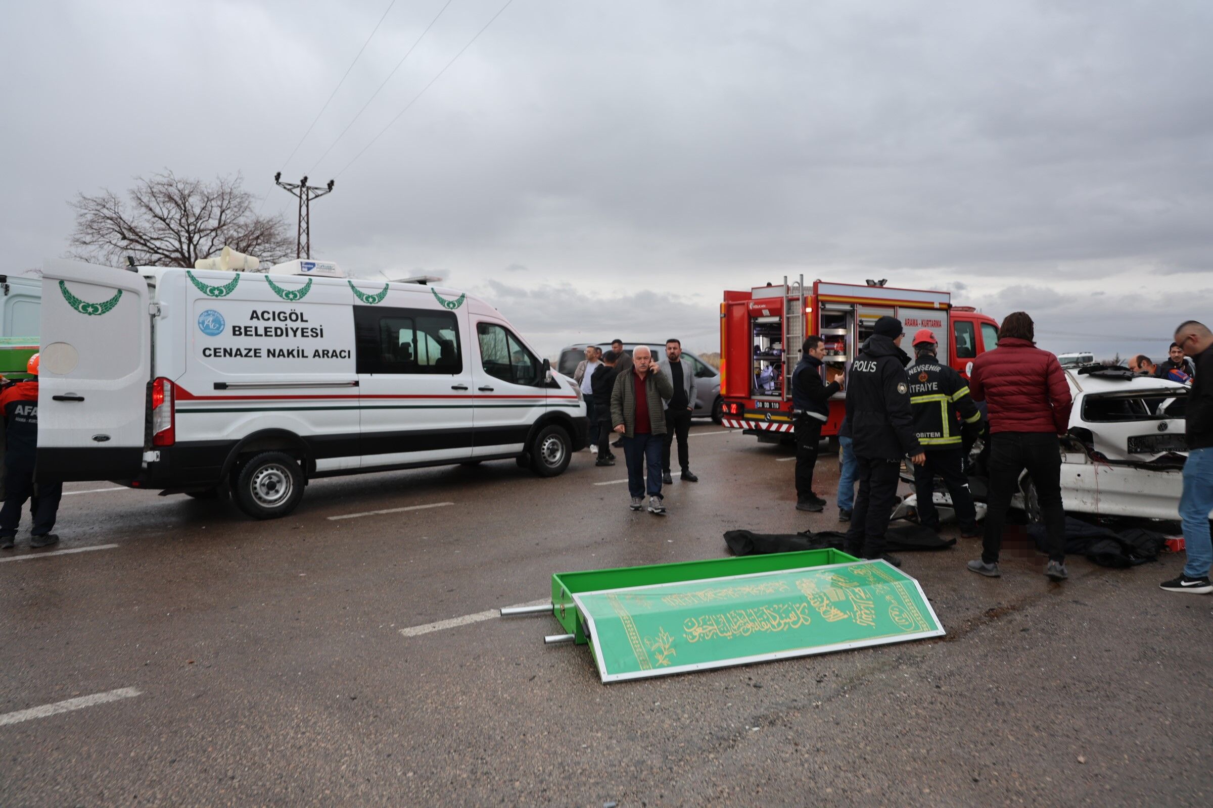 Bir Aile Yok Oldu Aci Kazada Olu Sayisi 4E Yukseldi (8)