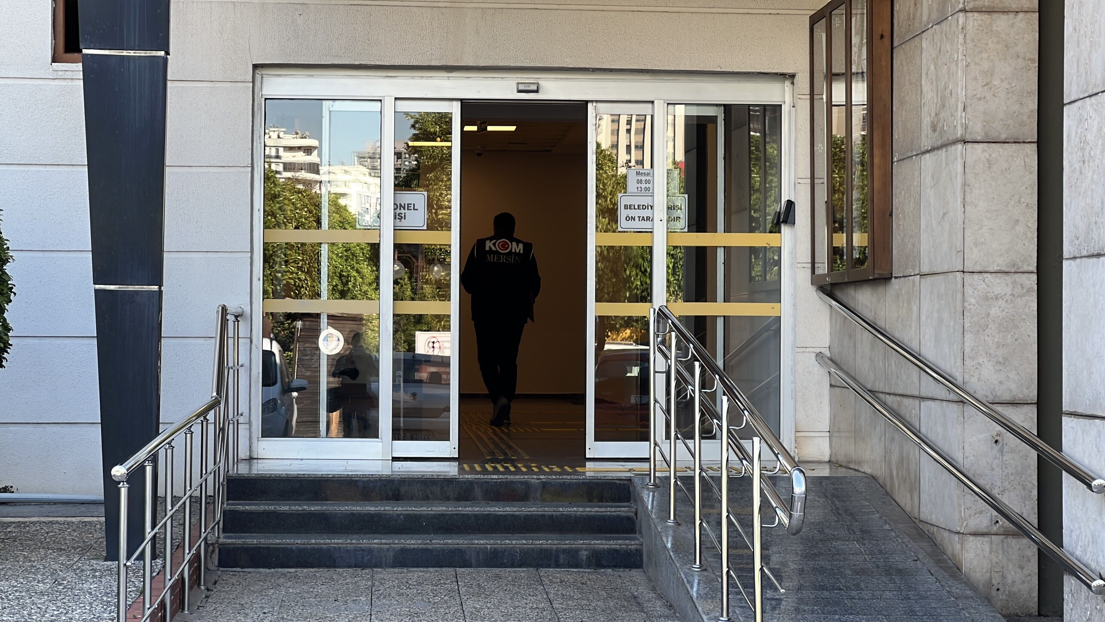 Bir Belediyeye Daha Safak Operasyonu 30 Kisi Icin Gozalti Karari (4)