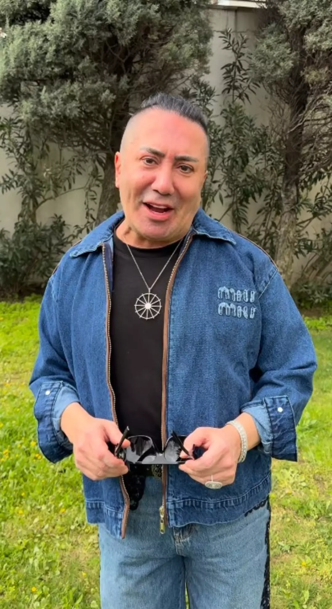 Cezaevi Sonrasi Ilk Sahne Murat Ovucun Buyuk Degisimi Olay Oldu (4)