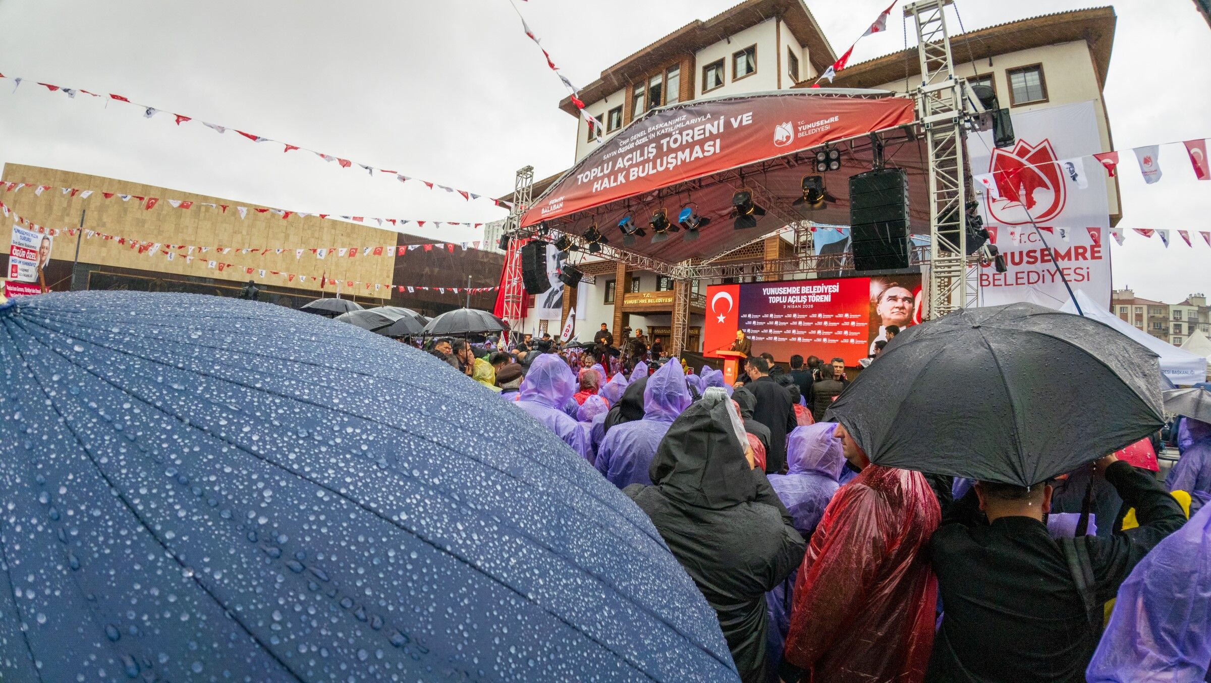 Chp Genel Baskani Ozgur Ozelden Manisada Onemli Aciklamalar Kendi Sehrimden Ifade Ediy (9)
