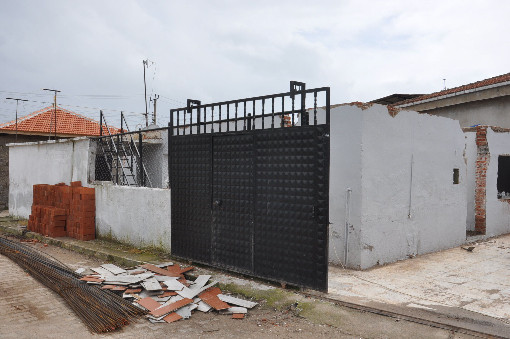 Evi Yanan Adam Salihli (6)