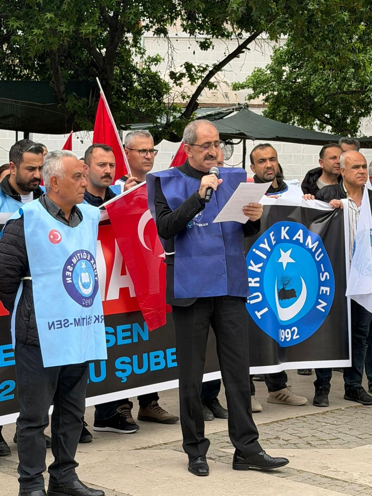 Fac2737B 02Ad 467A 882B 555839639Eee