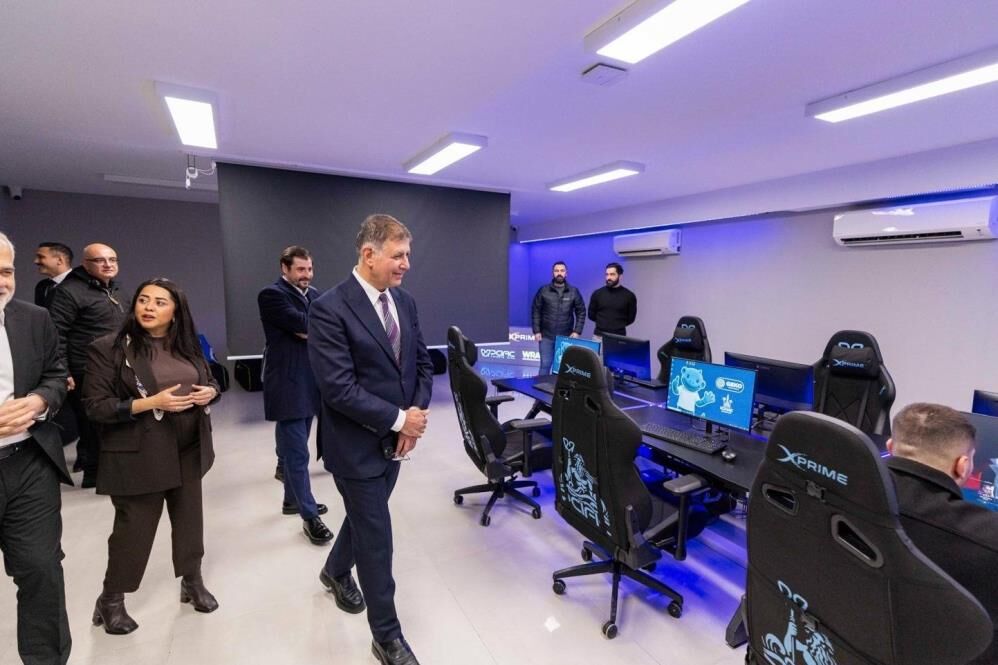 Ferdi Zeyrek Gençlük Merkezi (3)