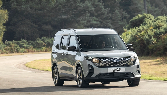 Ford Yeni Journey Courier Bev Fiyat Listesi