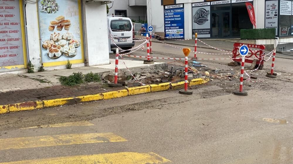 Freni Boşalan Kamyon Kaza (1)-1