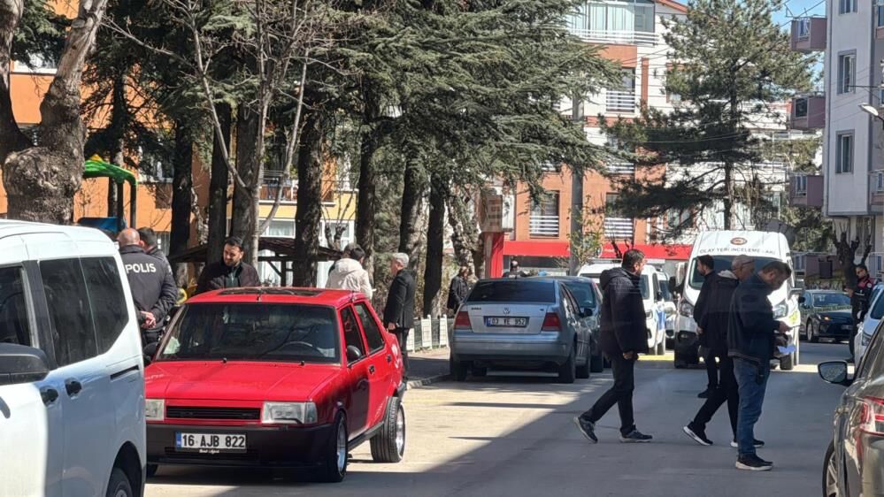 Hali Cirpma Meselesi Kanli Bitti Yasli Cift Hayatini Kaybetti (5)