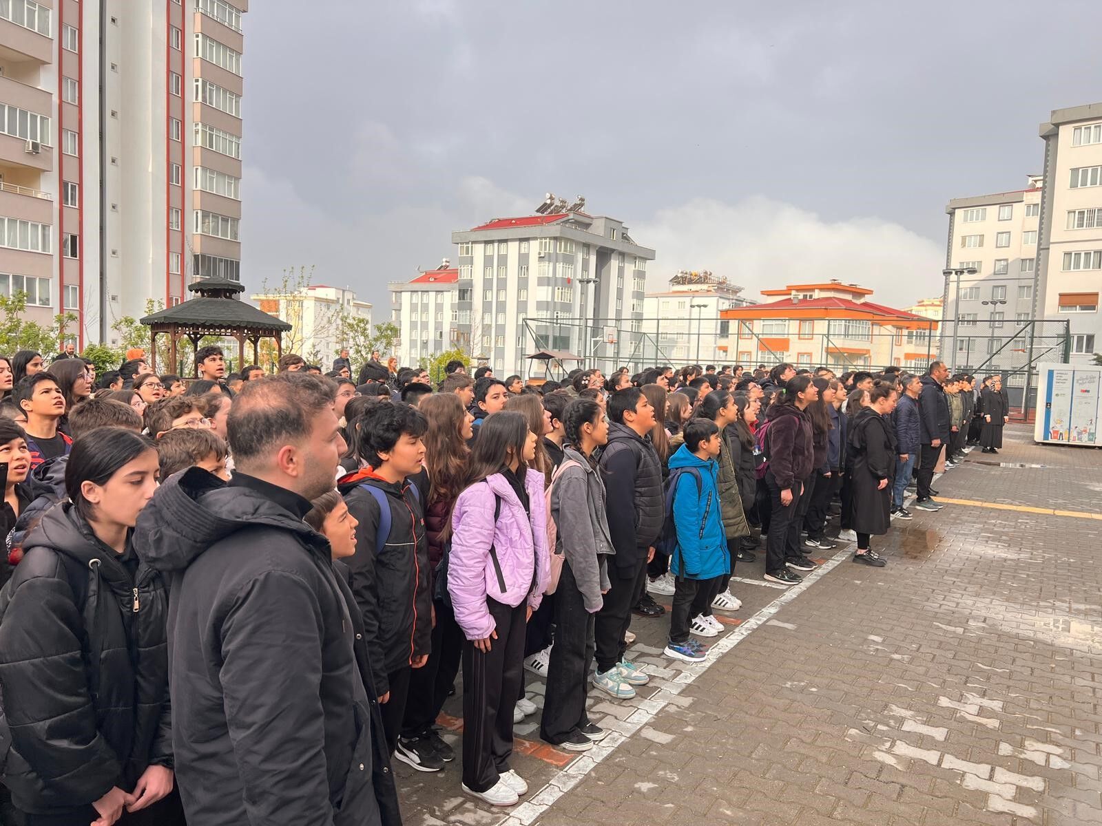 Kahramanmarasta Okul Saldirisinin Ardindan Ders Zili Dualarla Caldi (2)