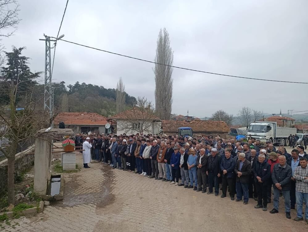 Kahreden Kaza 26 Yasindaki Anne Ve 9 Aylik Bebegi Hayatini Kaybetti (4)