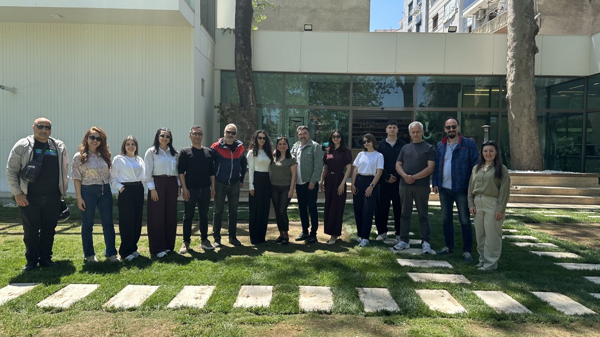 Kaliteli Hizmetin Adresi Okan Ailesi Sektör Medya’yı Ağırladı (2)