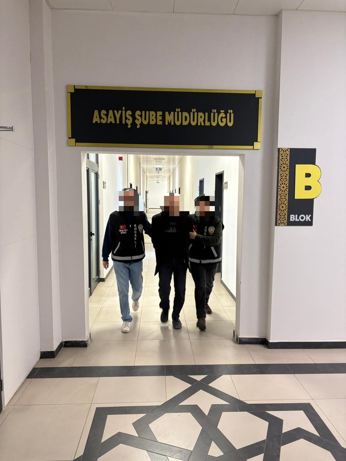 Kardesine Pusu Kuran Agabey Dehseti Ise Gitmek Isterken Hayatindan Oldu (2)