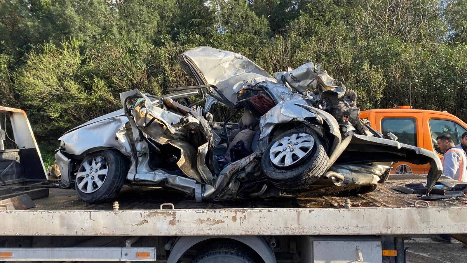 Katliam Gibi Kaza Tir Tanker Ve Otomobil Birbirine Girdi (4)