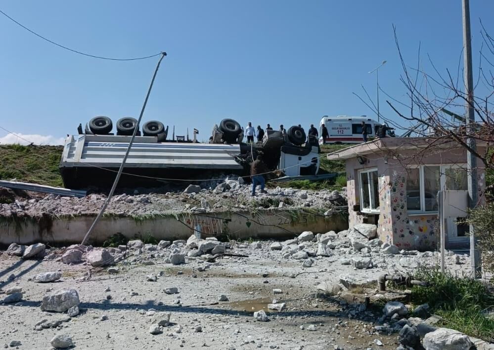 Kaza Sarıgöl Okul (1)