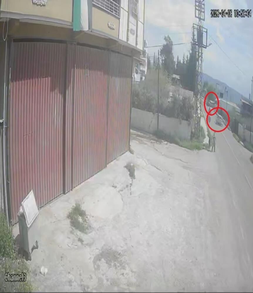 Kazalarin Eksik Olmadigi Yola Muhtar Ve Yarali Vatandas Cozum Istedi (3)