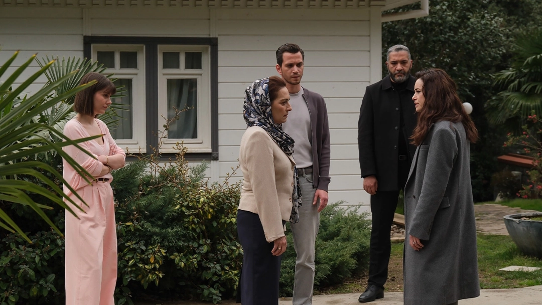 Kıskanmak Dizisi Oyuncuları