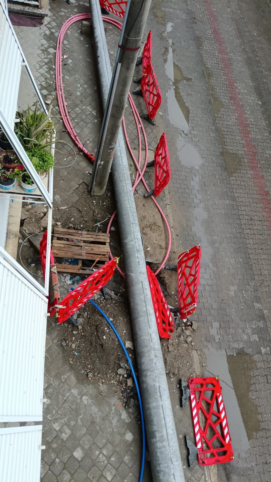 Mahalle Sakinleri Çalışmanın Bir An Önce Tamamlanmasını Istiyor-1