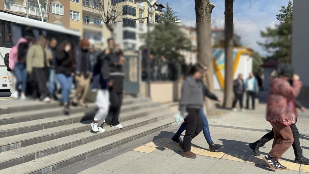 Manisa Ile Birlikte 12 Ilde Yasa Disi Bahis Operasyonu 64 Gozalti (1)