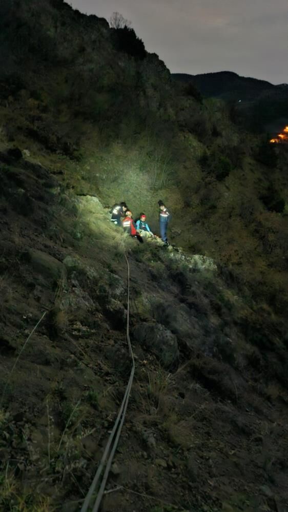 Mantar Toplarken Ucurumdan Dusen Vatandasi Afad Ve Komandolar Kurtardi (1)