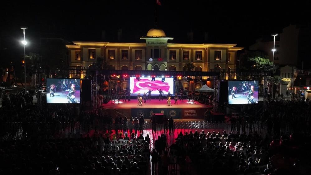 Mesir Festivali Korteji Gorsel Solene Donustu (8)