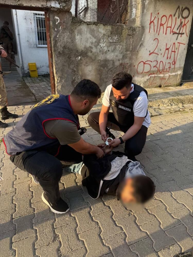 Mitten Manisa Ile Birlikte 9 Ilde Siber Operasyon 12 Gozalti (3)