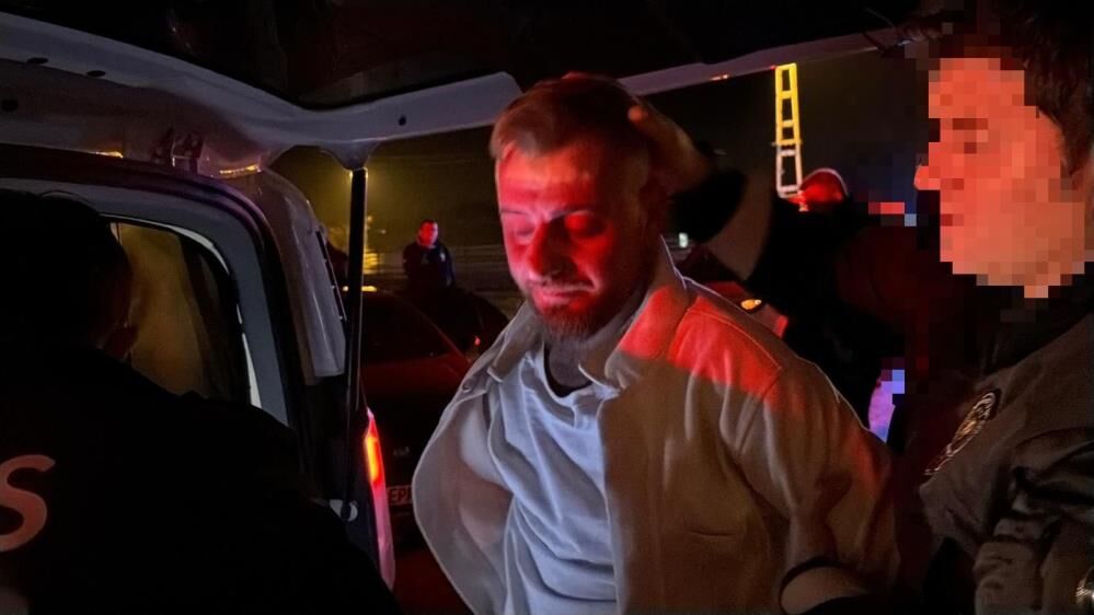 Once Telefonu Sonra Da Kelepceyi Bahane Ederek Alkol Testini Reddetti (2)