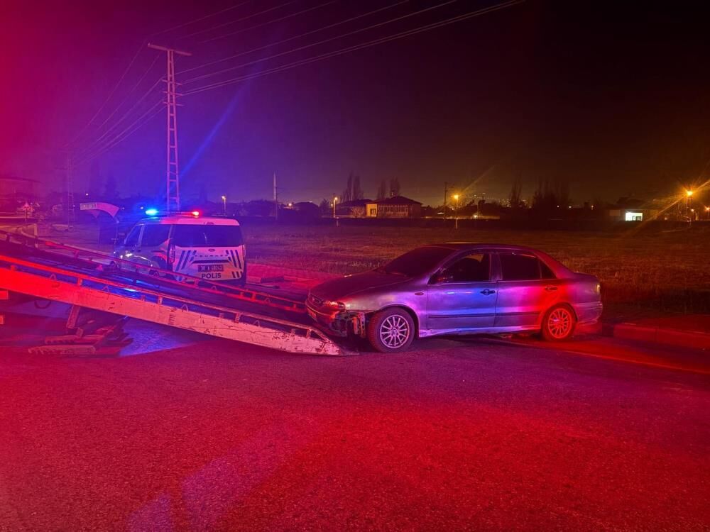 Once Telefonu Sonra Da Kelepceyi Bahane Ederek Alkol Testini Reddetti (4)