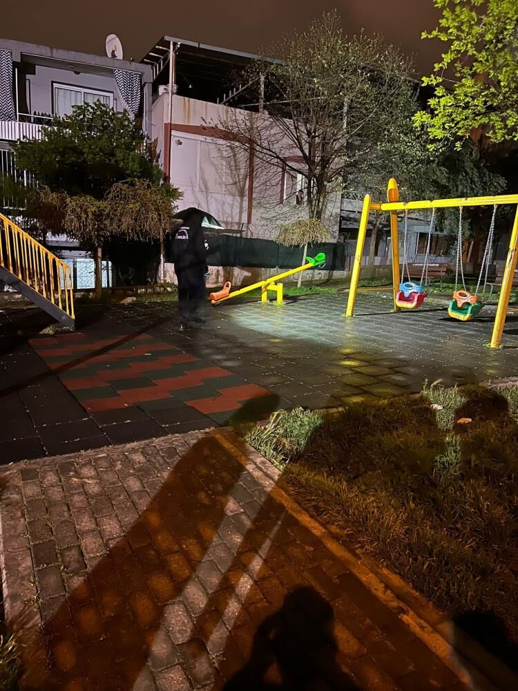 Parkta Oynayan 2 Yasindaki Cocuga Bicakli Saldiri Kacan Supheli Evinde Yakalandi (3)