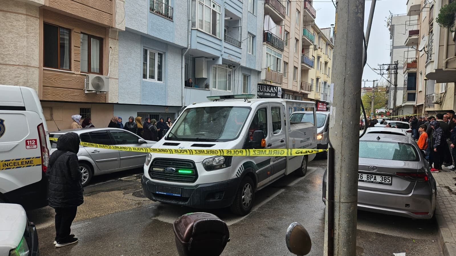 Polis Her Yerde O Caniyi Ariyor Talihsiz Kadinin Olumu Ilceyi Ayaga Kaldirdi (5)