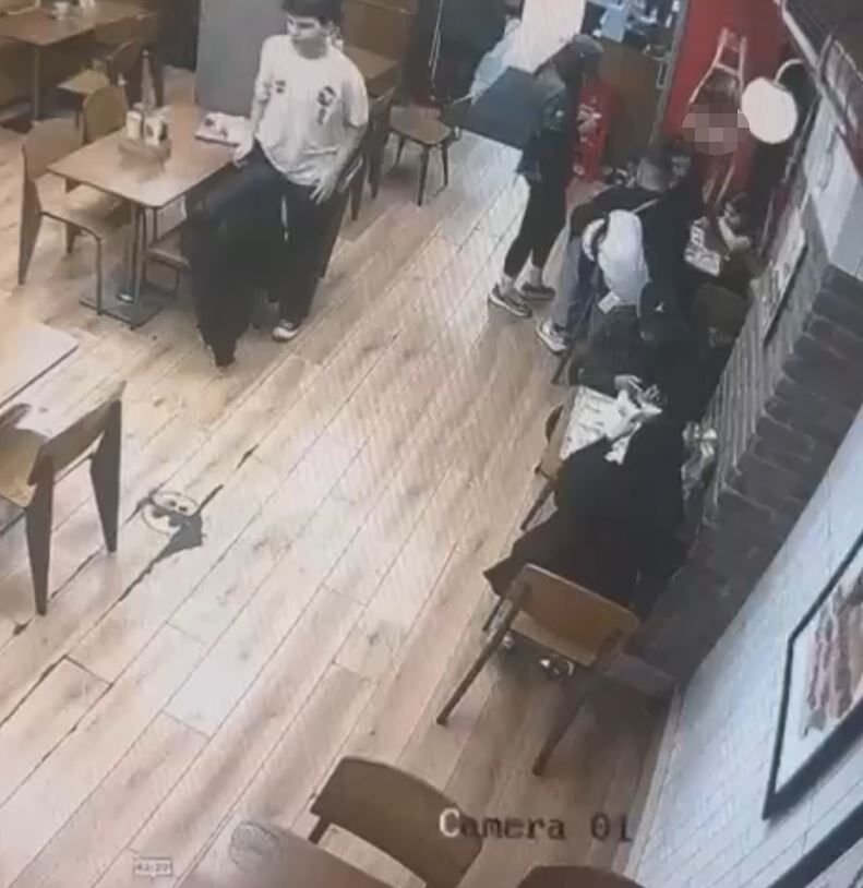 Restoranda Yedigi Yemek Sonu Oldu Iddiasi Turist Otelde Olu Bulundu (2)