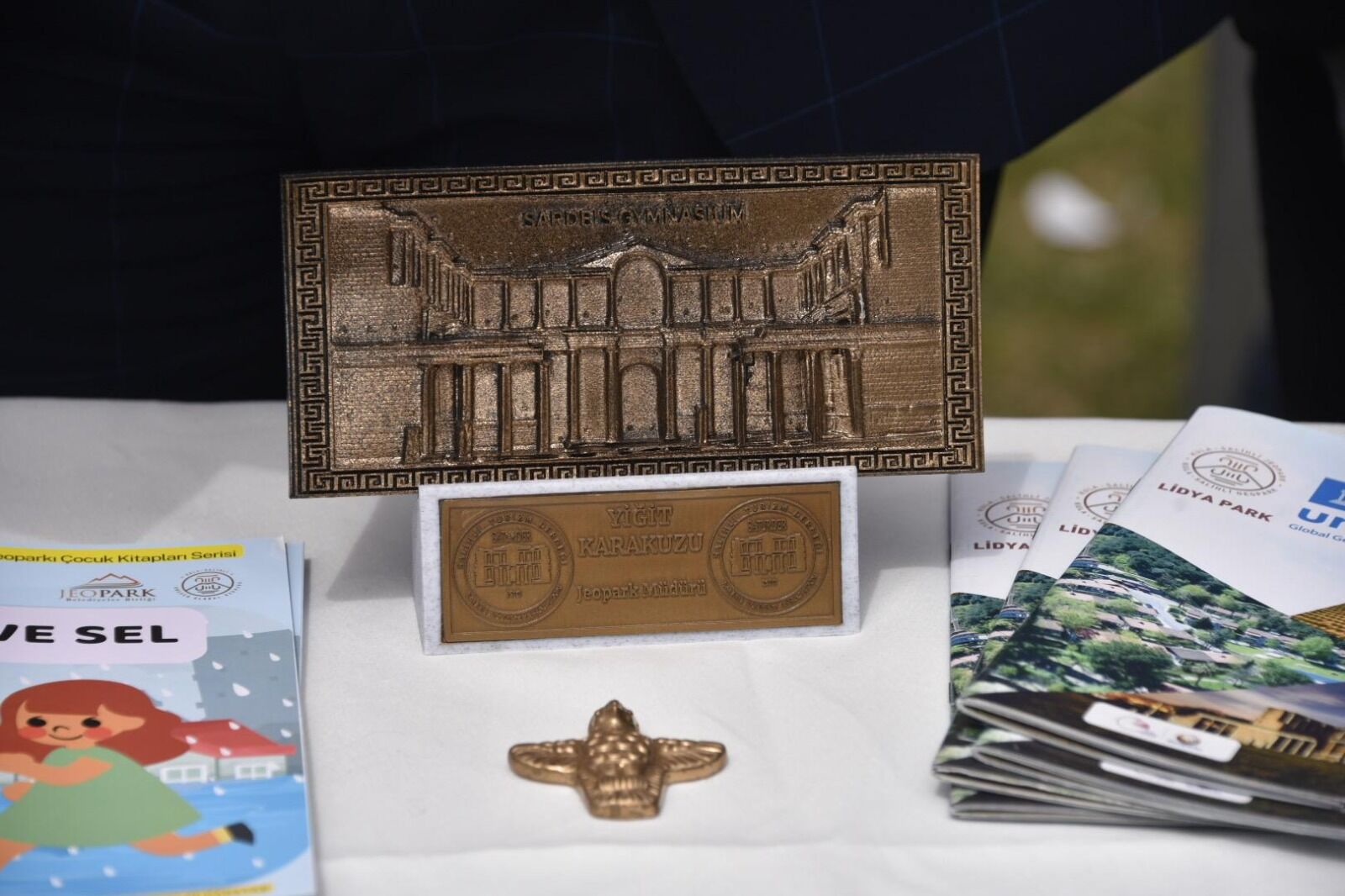 Salihli Turizm Tanitim Ofisi Hizmete Acildi (2)