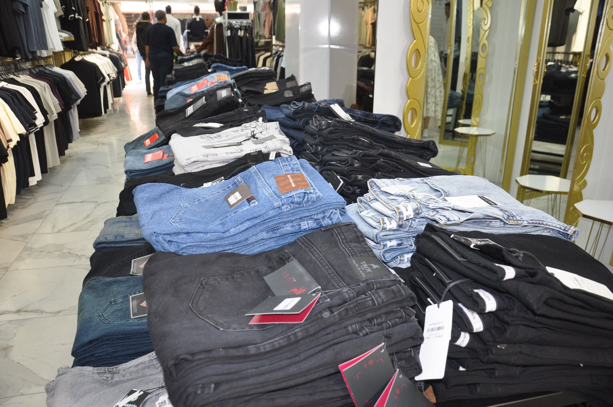 Salihlide De Sa Premium Giyim Magazasi Acildi (1)