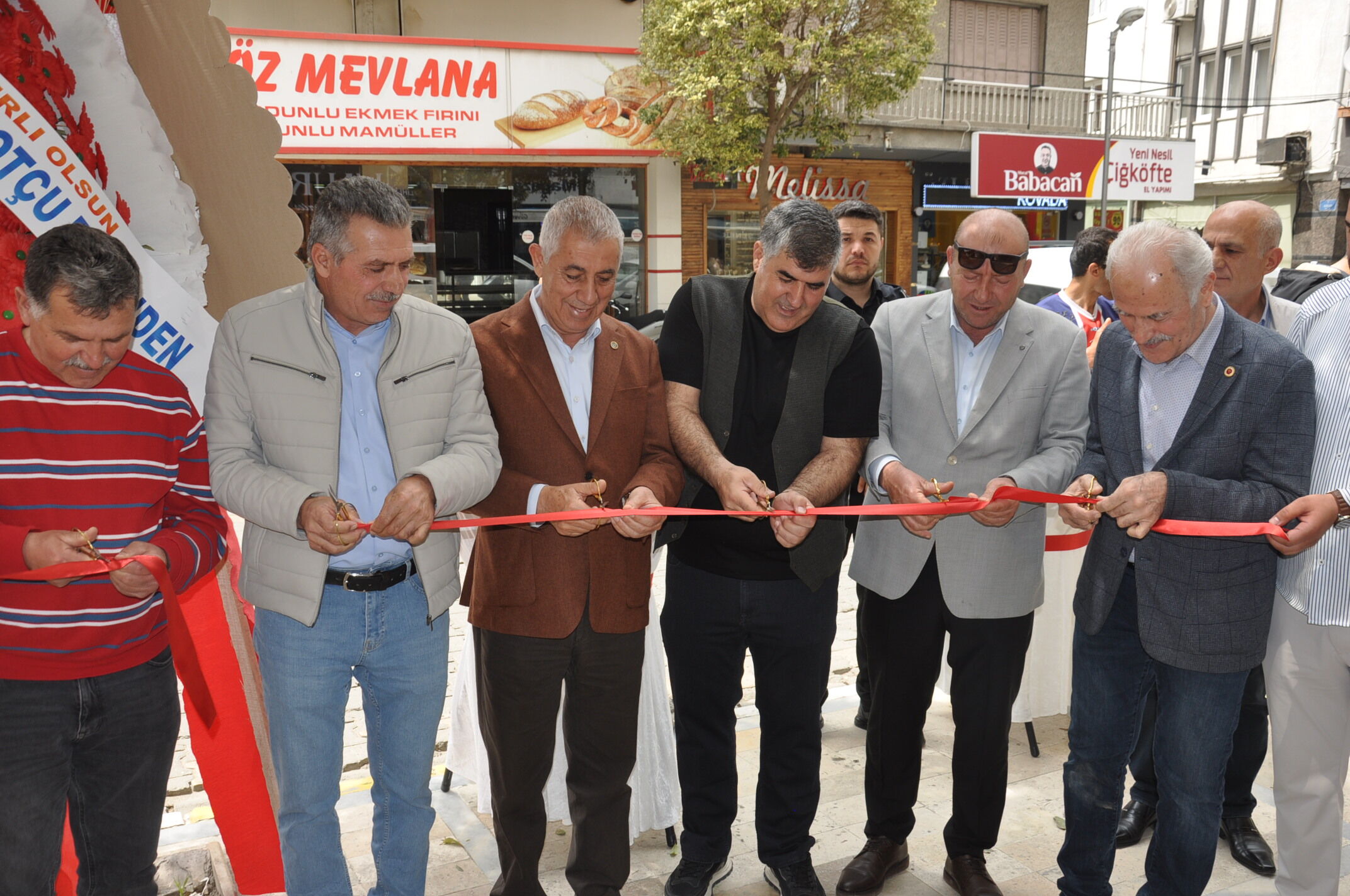 Salihlide De Sa Premium Giyim Magazasi Acildi (18)