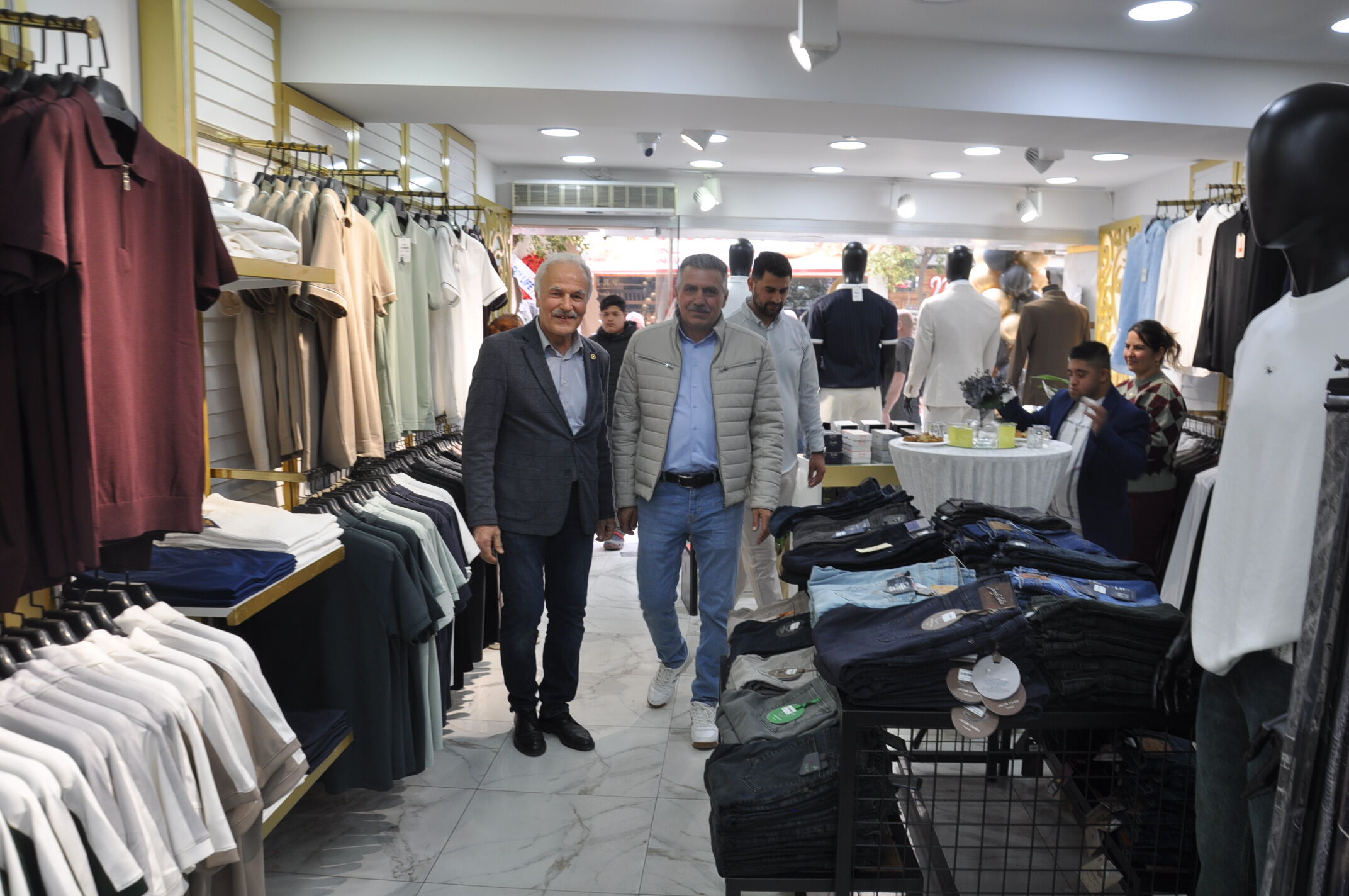 Salihlide De Sa Premium Giyim Magazasi Acildi (19)